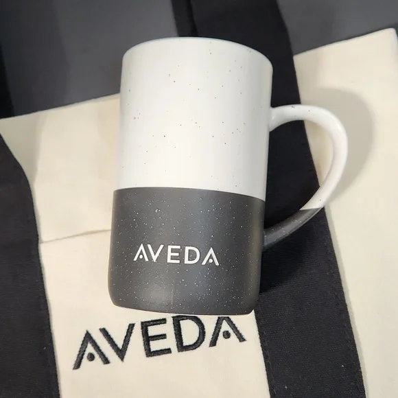 AVEDA Tote and Ceramic Mug set, Unused Limited Edition Set NWT